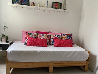 Sofá cama nido madera maciza natural