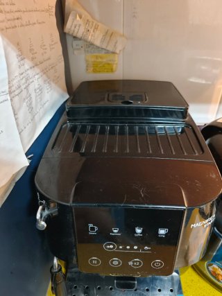 Cafetera DeLonghi Magnifica Start