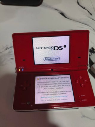 Nintendo DSi Roja con más de 250 juegos