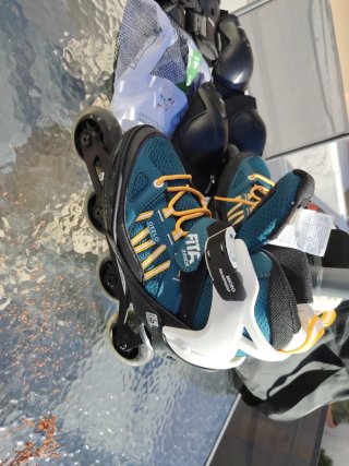 Patines en línea para niño con protecciones
