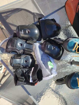 Patines en línea para niño con protecciones