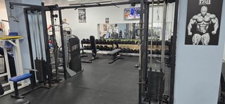 Cruce de poleas para gimnasio