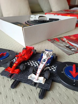 Scalextric Compact Coches y Pista