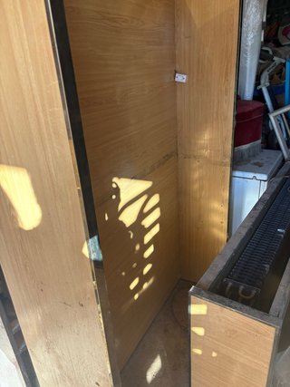 Estanteria con espejo arriba  Abierto a ofertas