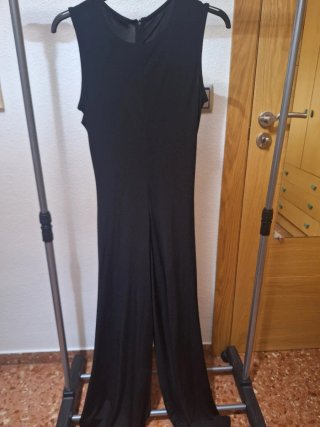 Mono negro elegante