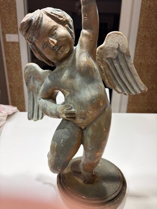 Escultura Ángel alado clásico muy antigua