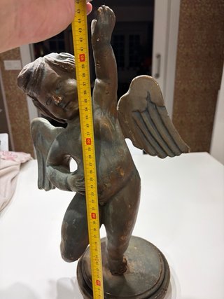 Escultura Ángel alado clásico muy antigua