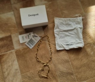 Collar Desigual con Colgante de Corazón