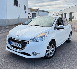 Peugeot 208 2015