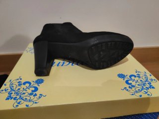 Botines de Ante Negros Woman MariPaz
