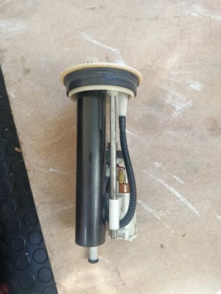 Bomba gasolina Yamaha YZF 125r