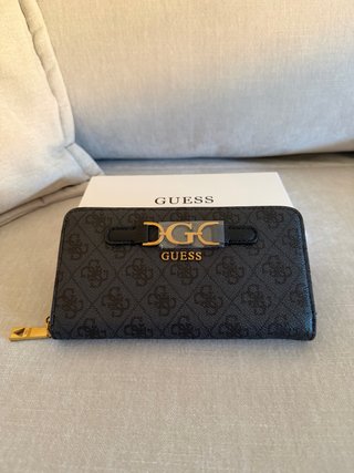 Billetera Guess Negra y Dorada Original