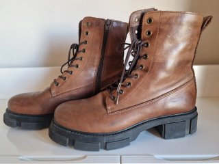 Botines de Piel Color Camel