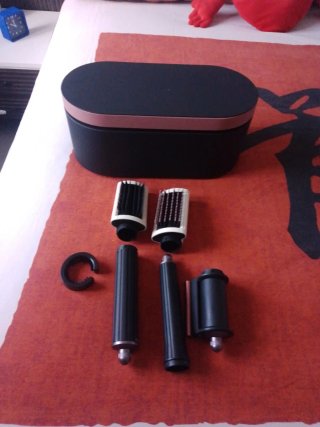 Accesorios y Cofre para Secador Dyson