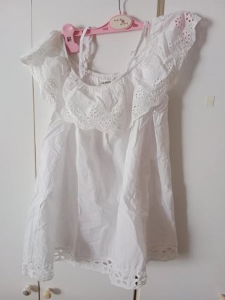 Blusa blanca bordada