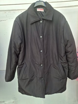 Chaquetón mujer Talla L. Medidas en descripción