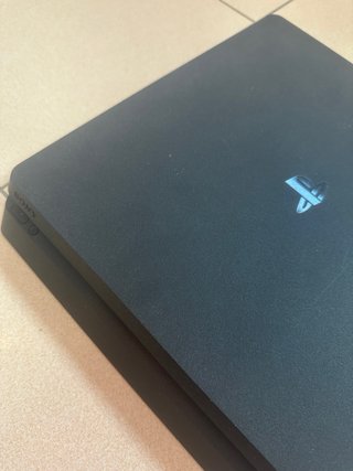 PlayStation 4 + 2 mandos