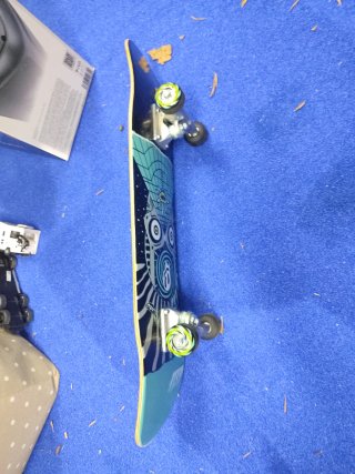 Skate con diseño gráfico