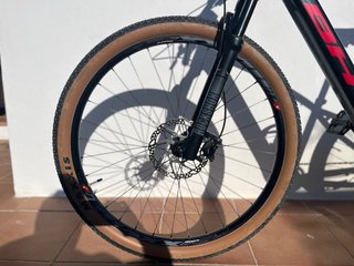 Bicicleta Eléctrica BH Core 29