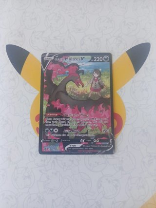 Galarian Moltres V TG20/TG30 Pokémon Card