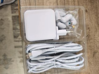 Cargador Universal USB-C Blanco