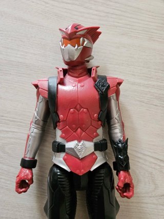 Figura Power Ranger Blaze Roja