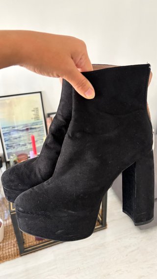 Botines negros de plataforma y tacón 12cm