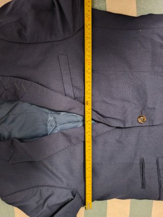 Traje elegante azul hombre