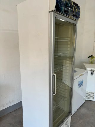Congelador Vertical Liebherr con Puerta de Cristal