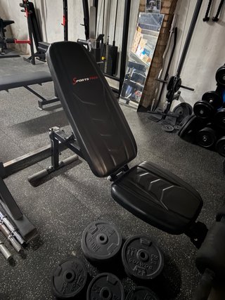 Banco de gimnasio Sportstech + Rack + 63 kg