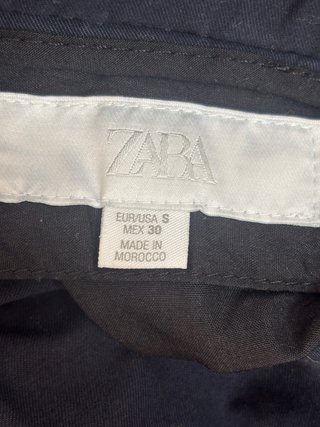 Pantalón bermuda corto Zara negro azul talla S