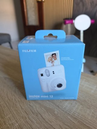 Cámara Fujifilm Instax Mini 12 Blanca