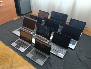 Lote di vari portatili di diverse marche