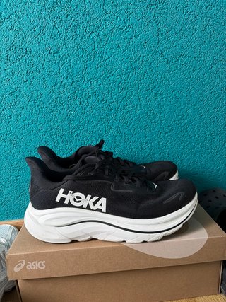 Hoka Clifton 10 Zapatillas Running Negro Blanco