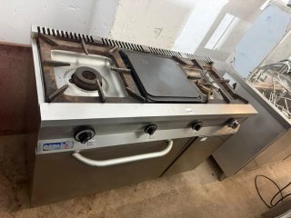 Cocina industrial 2 fuegos + plancha