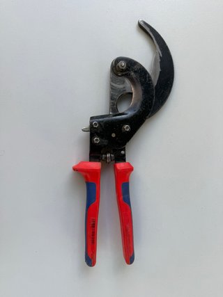 Tijera cortacables Knipex