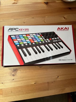 Controlador MIDI Akai APC Key 25
