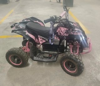 Quad Eléctrico Infantil Negro y Rosa