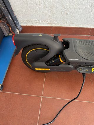 Patinete Eléctrico Segway Ninebot MAX G2 E