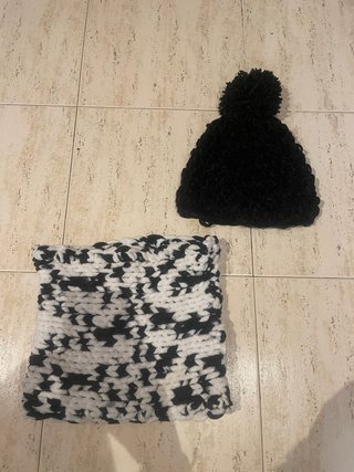 Conjunto bufanda y gorro tejido
