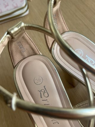 Tacones Dorados Talla 36 Usadas 1 vez