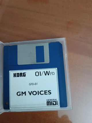 Disquete Korg 01/W FD GM Voices
