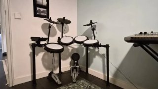 Batería Electrónica Alesis Nitro Max Kit