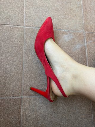 Zapatos de tacón rojos de piel T.39