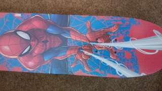 Monopatín Spiderman Marvel