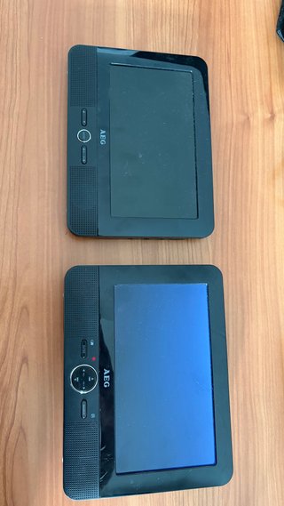 Cine Móvil AEG DVD 4551 LCD