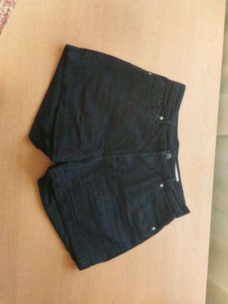 Vaquero corto negro Lefties talla 38