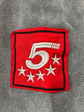Sudadera Cold Culture Gris con Parches