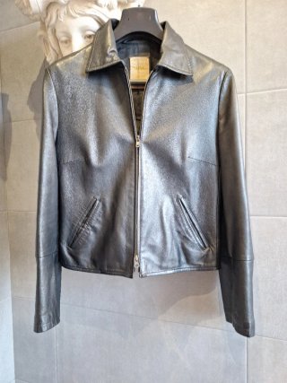 Cazadora de Piel Negra Mango