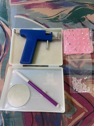 Kit Pistola Perforadora Piercings + Pendientes